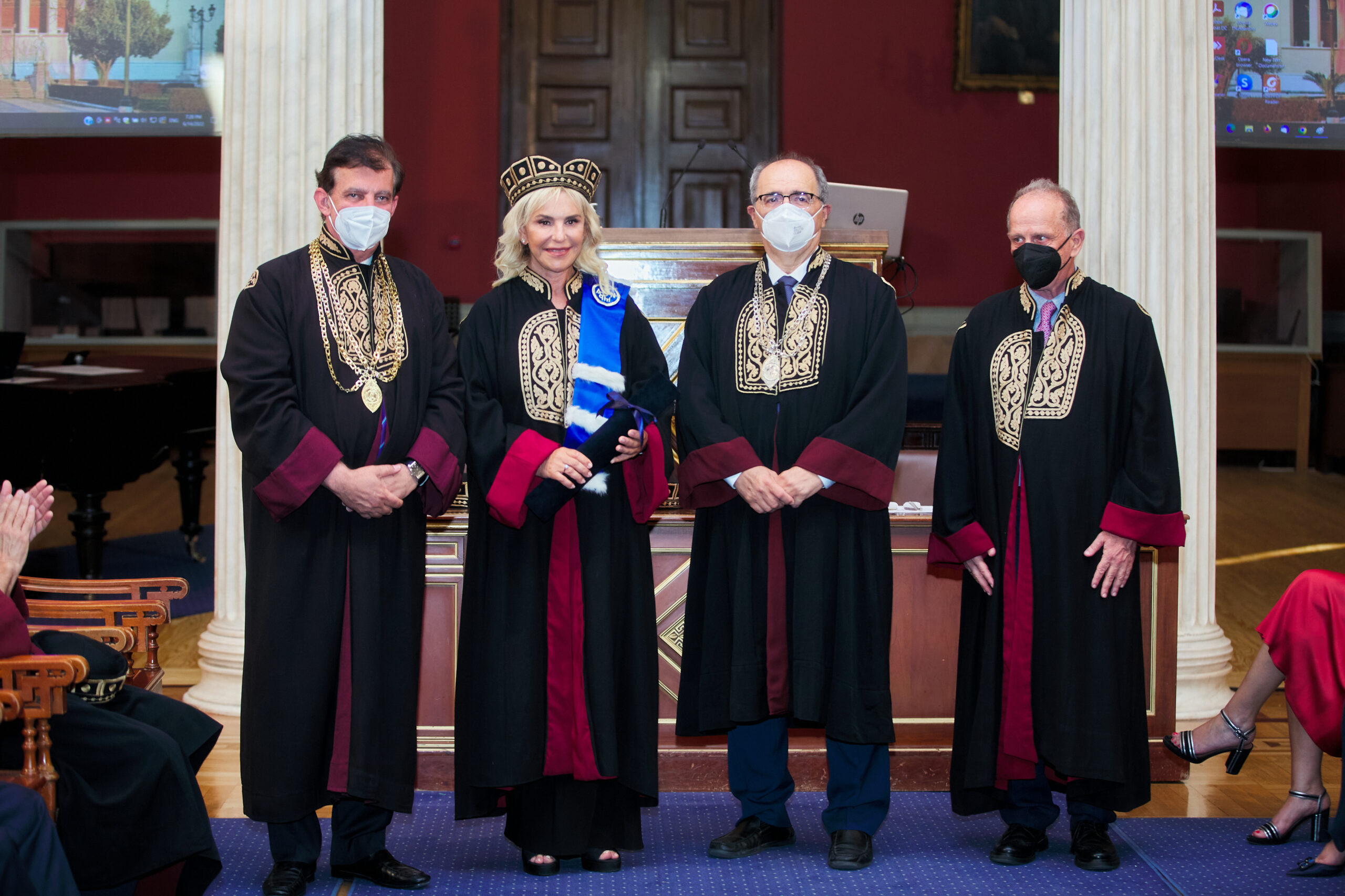 Η Ιουλία Τσέτη στην αναγόρευσή της ως Επίτιμη Διδάκτωρ του ΕΚΠΑ